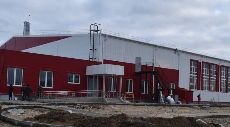 В Клетне готовится к открытию новый спорткомплекс с бассейном