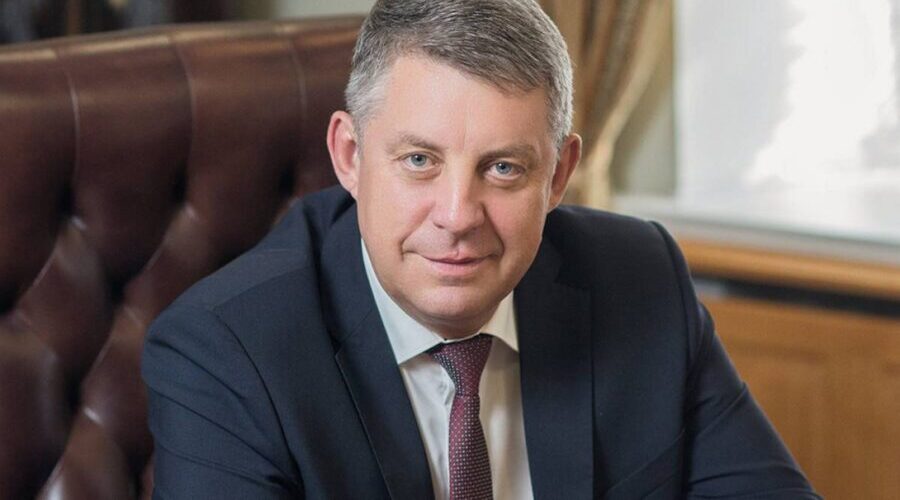 Губернатор Брянской области поздравил работников прокуратуры с профессиональным праздником