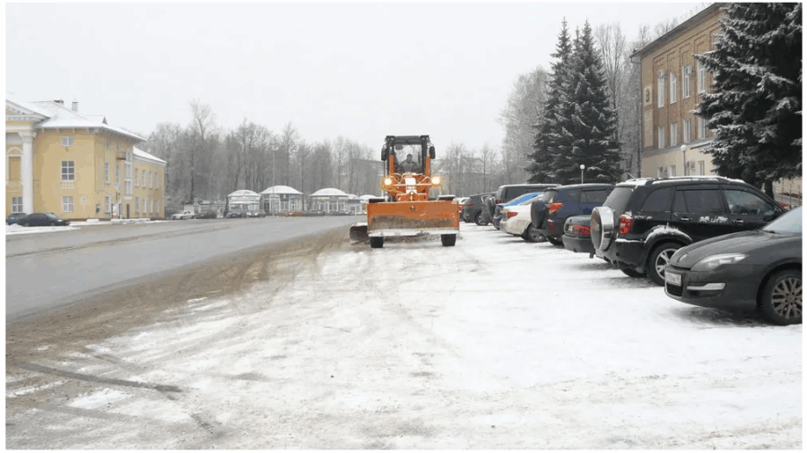 В районах области продолжается борьба с последствиями снегопада