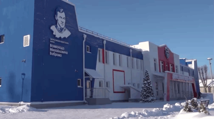 Свыше 2 тысяч человек посетили каток в Глинищево