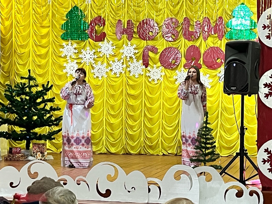 В Речицком СДК состоялся большой праздничный концерт «Под сиянием Рождественской звезды»