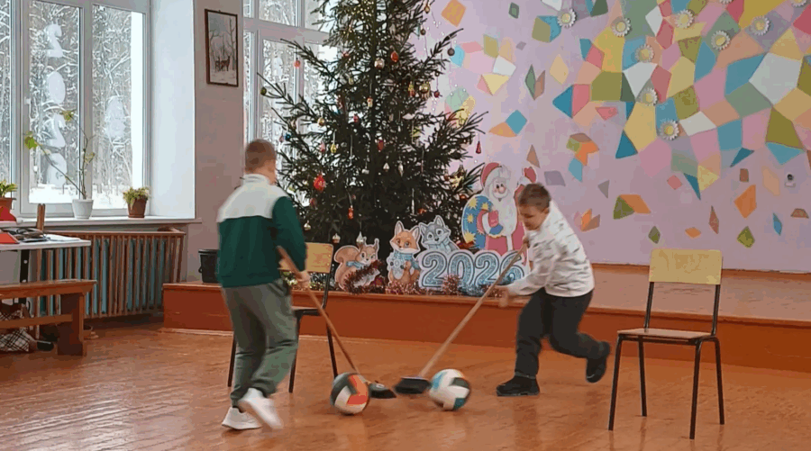В Ржаницкой школе провели Новогодние эстафеты