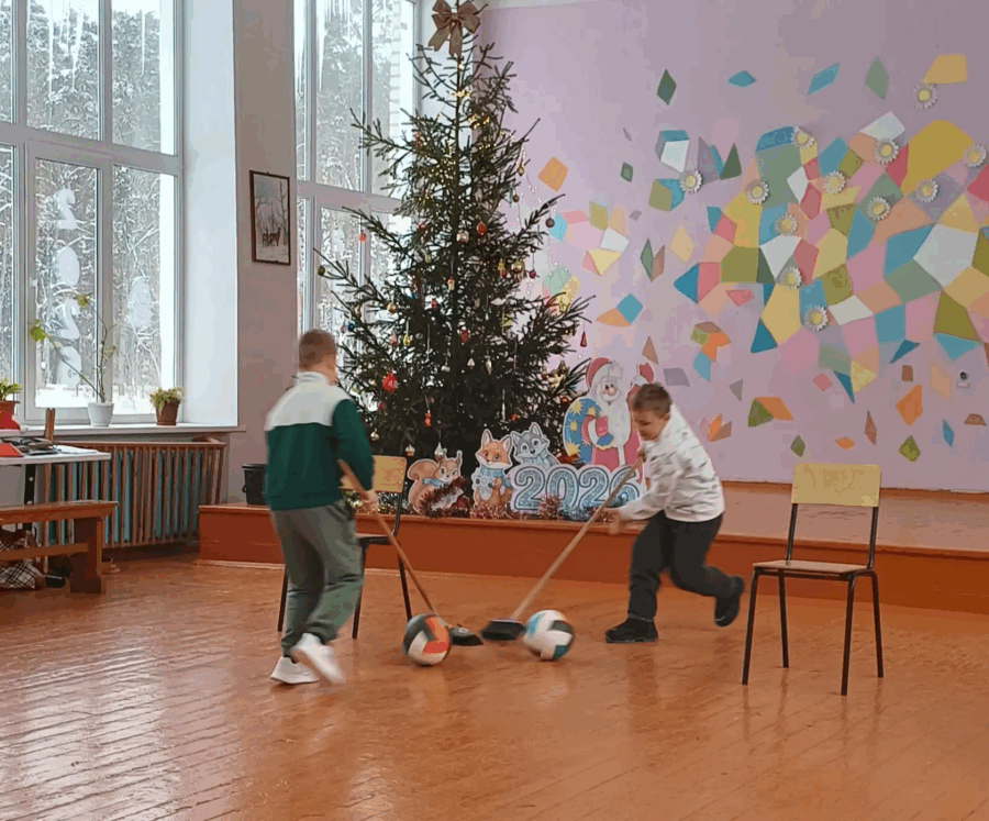 В Ржаницкой школе провели Новогодние эстафеты