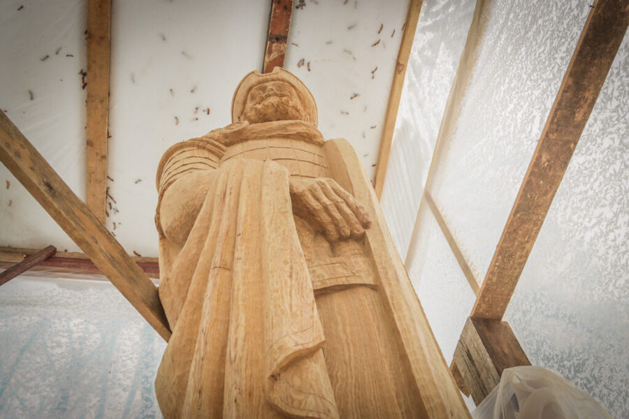 Парк Толстого украсит скульптура князя Романа Брянского