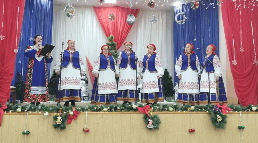 Артисты Троснянского СДК выступили с концертом в  Жуковском доме-интернате для престарелых