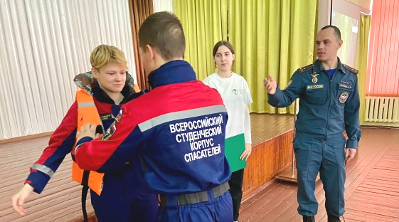 В Жуковском филиале техникума состоялись профилактические занятия на тему «Осторожно! Тонкий лед!».