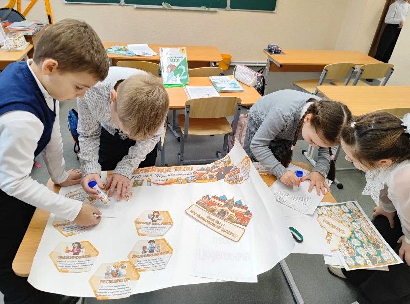 В Троснянской СОШ организовали творческий видеообзор о музейном искусстве