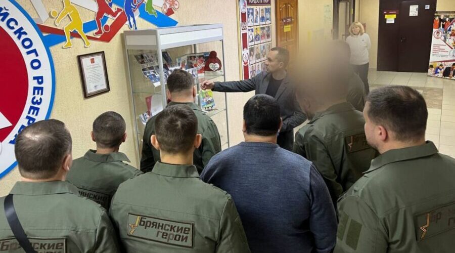 Студенты училища олимпийского резерва проведут зарядку с «Брянскими героями»