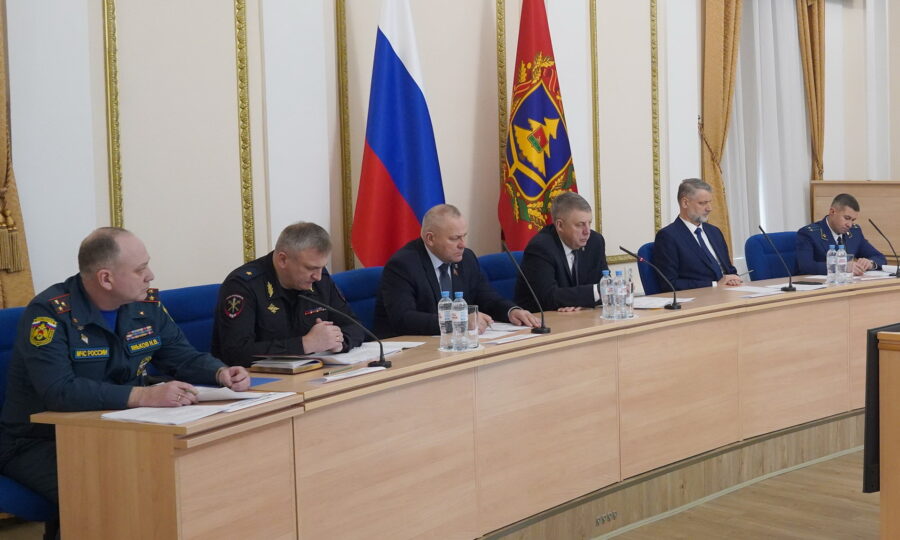 Заседание комиссии по предупреждению и ликвидации чрезвычайных ситуаций