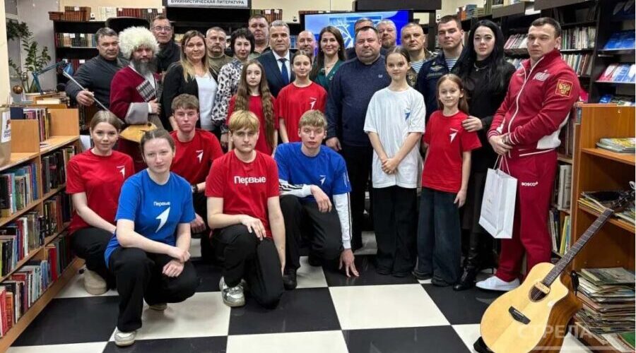 Музыкальный квартирник «Поют герои»