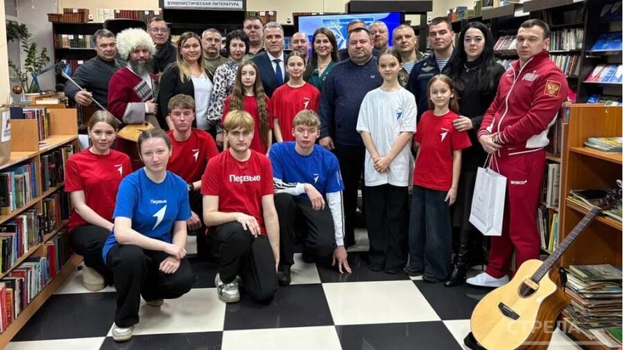 Музыкальный квартирник «Поют герои»