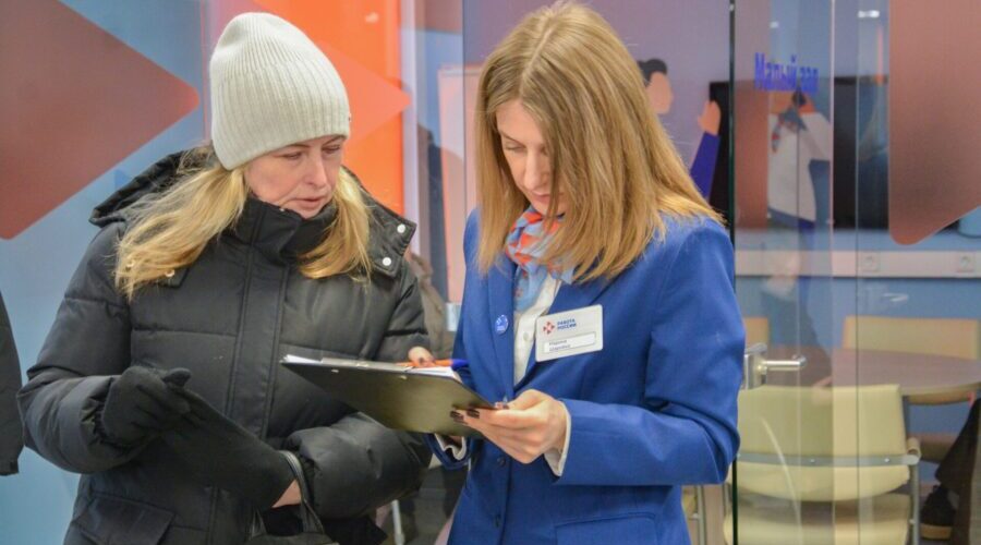 В Брянске прошла первая в 2026 году ярмарка вакансий