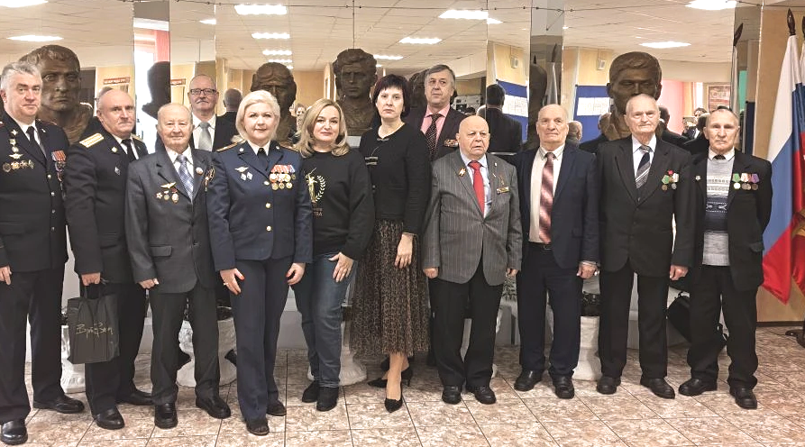 «Ветеранский десант» продолжает встречи в учреждениях образования