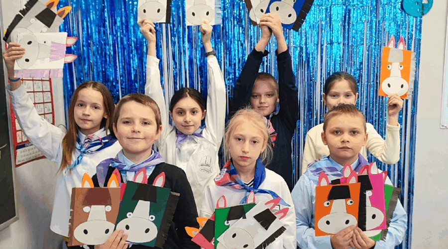 Жуковские школьники провели День внуков по переписке