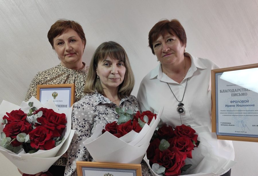 В Брянской области сотрудники Почты России спасли от мошенников односельчанку 