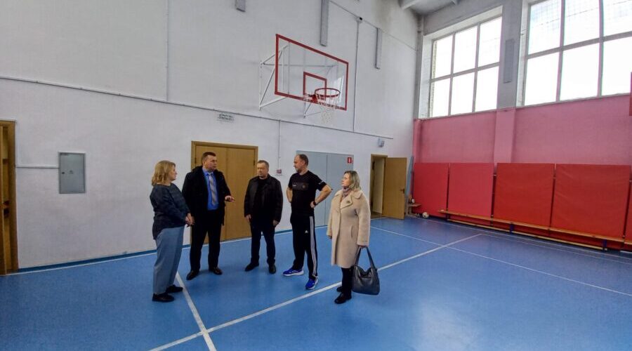 Рабочая группа «Единой России» побывала в Жуковской школе №2