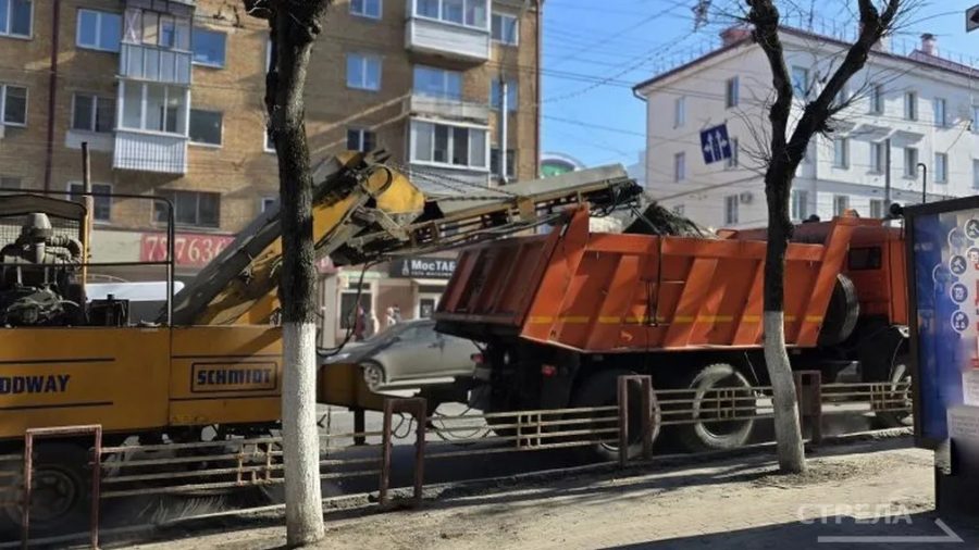 В Брянске полным ходом идёт весенняя уборка