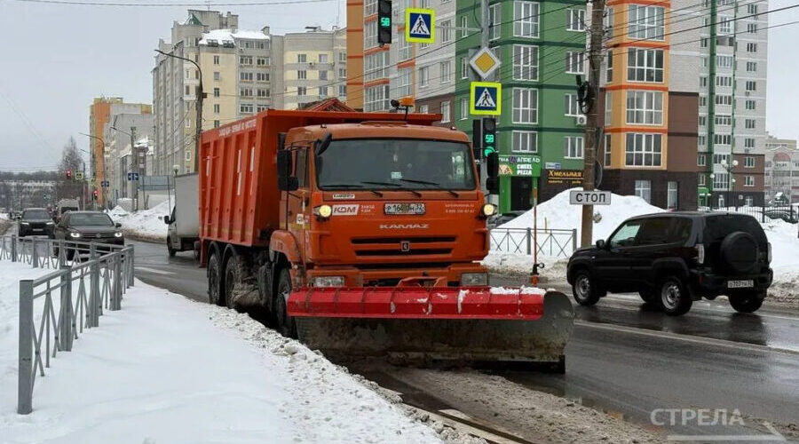 Почти 2000 тонн снега было вывезено из Брянска за минувшие сутки