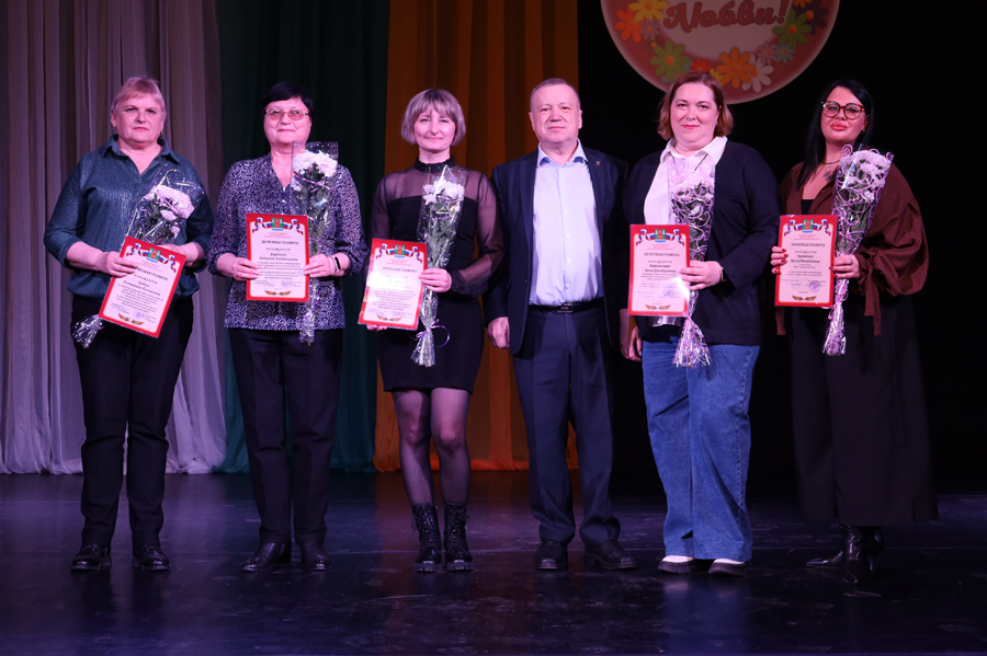 В канун профессионального праздника в Жуковке чествовали работников культуры