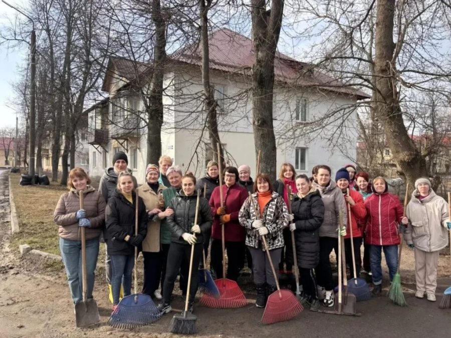 Более четырёх тысяч человек приняли участие в брянском общегородском субботнике