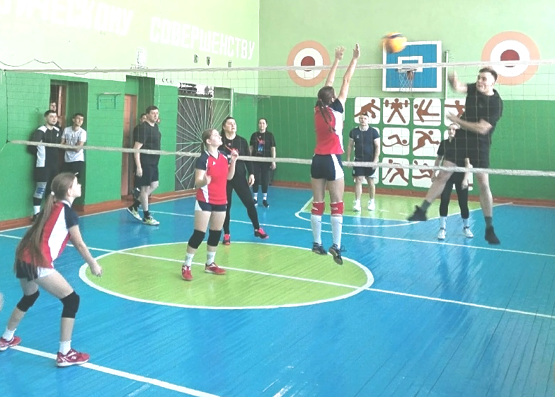 В Речицкой школе состоялся турнир по волейболу  в память об участниках СВО