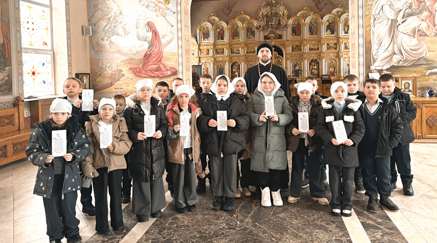 Ученики Жуковской СОШ №1 посетили православный храм