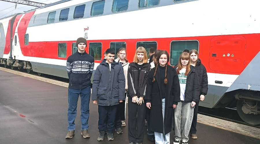 Ученики Крыжинской школы совершили экскурсию на Брянский железнодорожный вокзал