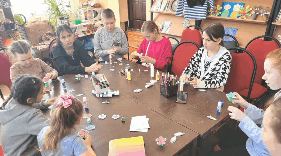 В Ржаницком СДК состоялся творческий мастер — класс для детей