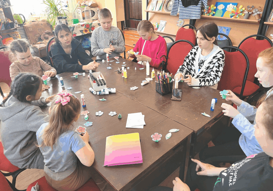 В Ржаницком СДК состоялся творческий мастер — класс для детей