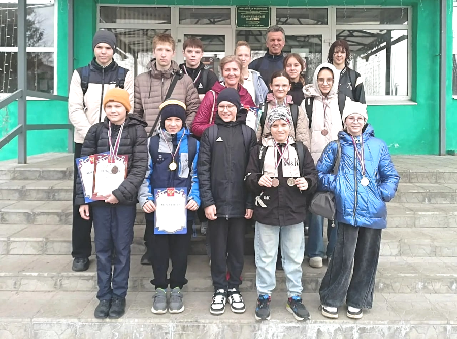 Юные спортсмены из Жуковки отличились в соревнованиях по плаванию