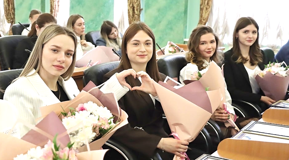 Патриотизм и гражданская позиция – на повестке Молодежного парламента Брянской области