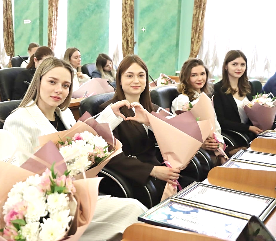 Патриотизм и гражданская позиция – на повестке Молодежного парламента Брянской области