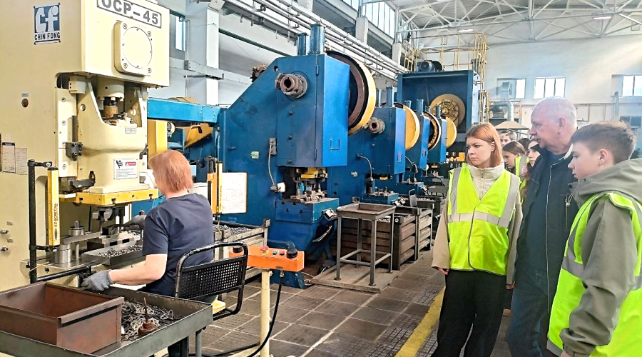 На Жуковском веломотозаводе прошла профессиональная экскурсия