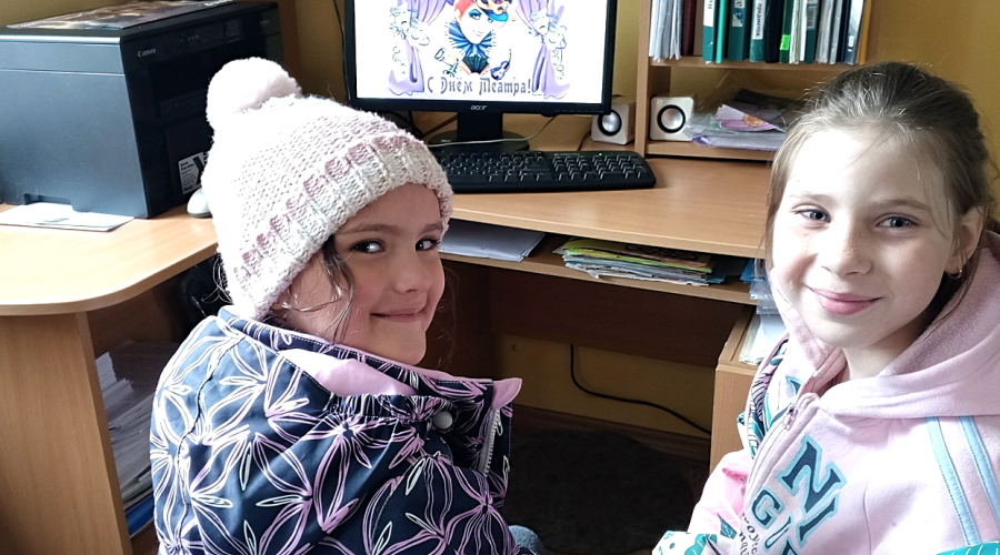 В Гостиловской библиотеке провели детский час искусства