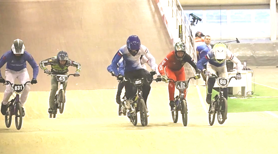 Брянец Егор Иванов удостоен бронзовой медали на соревнованиях по велоспорту