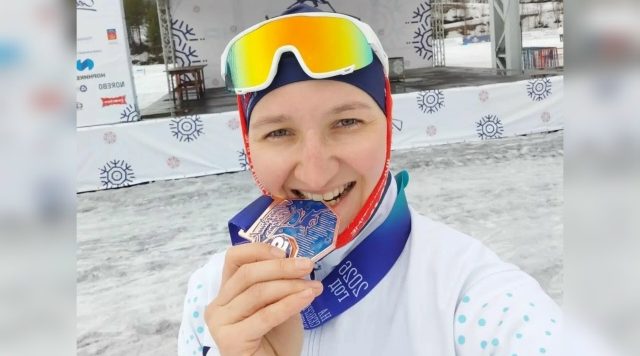 Брянская лыжница Наталья Есипова удостоена бронзовой медали на Всероссийских соревнованиях