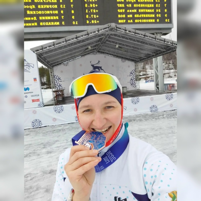 Брянская лыжница Наталья Есипова удостоена бронзовой медали на Всероссийских соревнованиях
