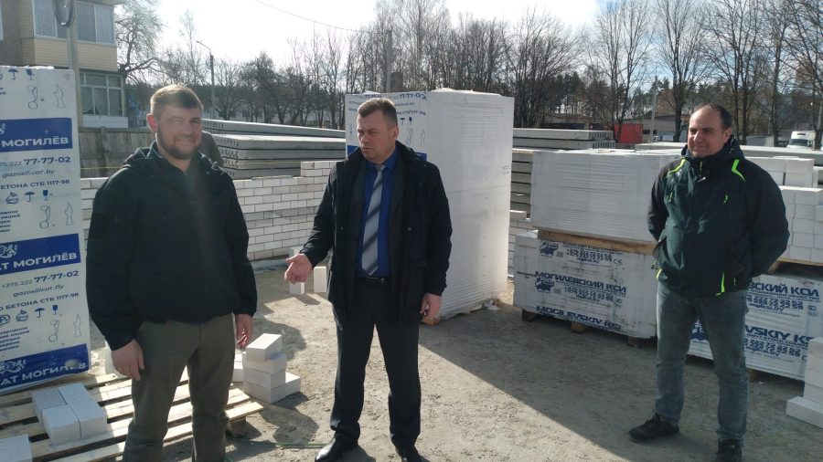 Сергей Ефименко проинспектировал выполнение ремонтных работ в детском саду «Солнышко»