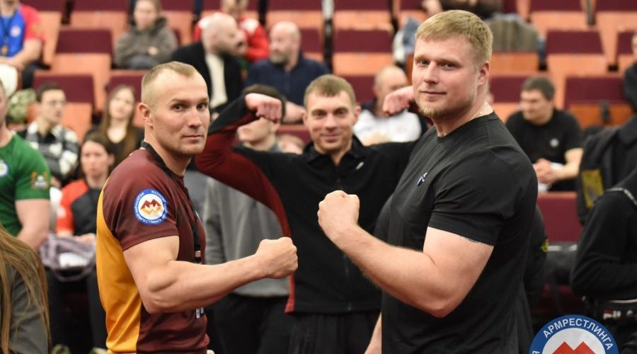 Брянцы успешно выступили на чемпионате России по армрестлингу