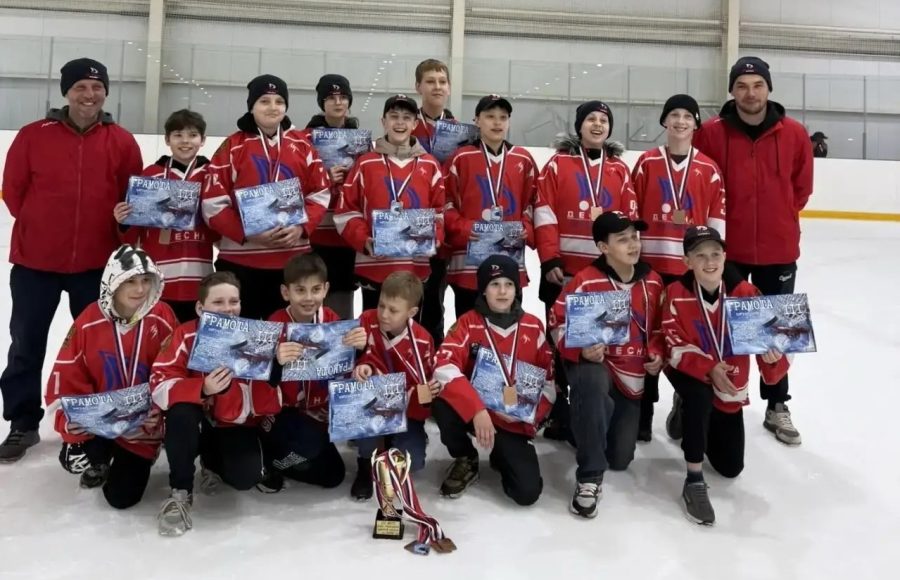 Жуковские хоккеисты — призёры Кубка Губернатора Брянской области