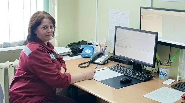 Погарского фельдшера наградили медалью Луки Крымского