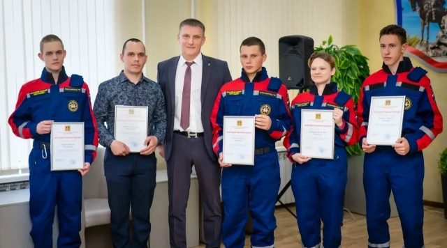 Награждены добровольцы жуковского отряда студентов-спасателей