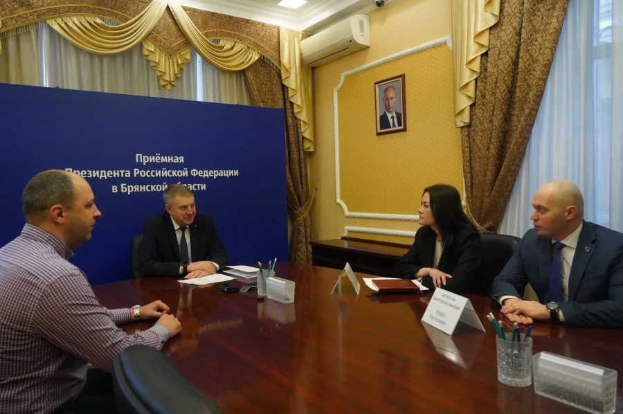 Губернатор Александр Богомаз провёл приём граждан