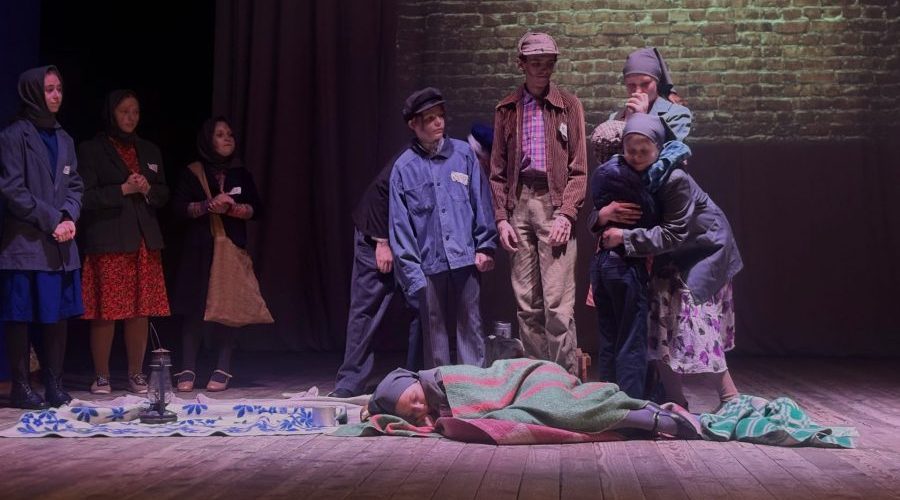 Студия актерского мастерства «Вития» представила спектакль «20 дней до Победы»