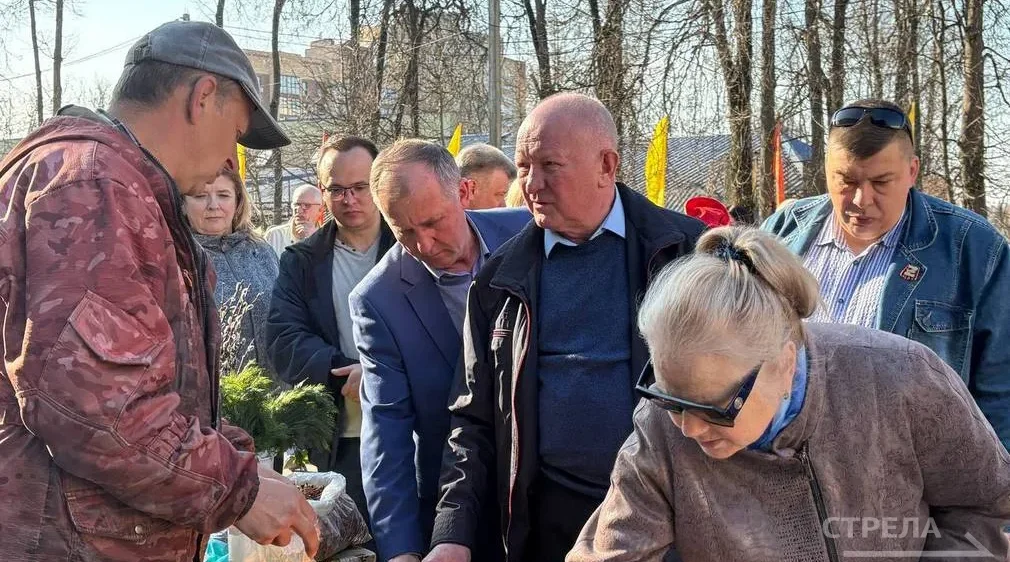 В Брянске состоялось открытие первой сельскохозяйственной ярмарки выходного дня