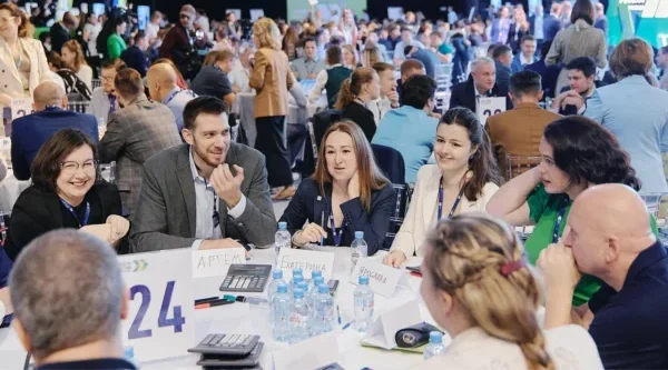 16 брянских управленцев стали участниками онлайн-полуфиналов конкурса «Лидеры России. Команда»