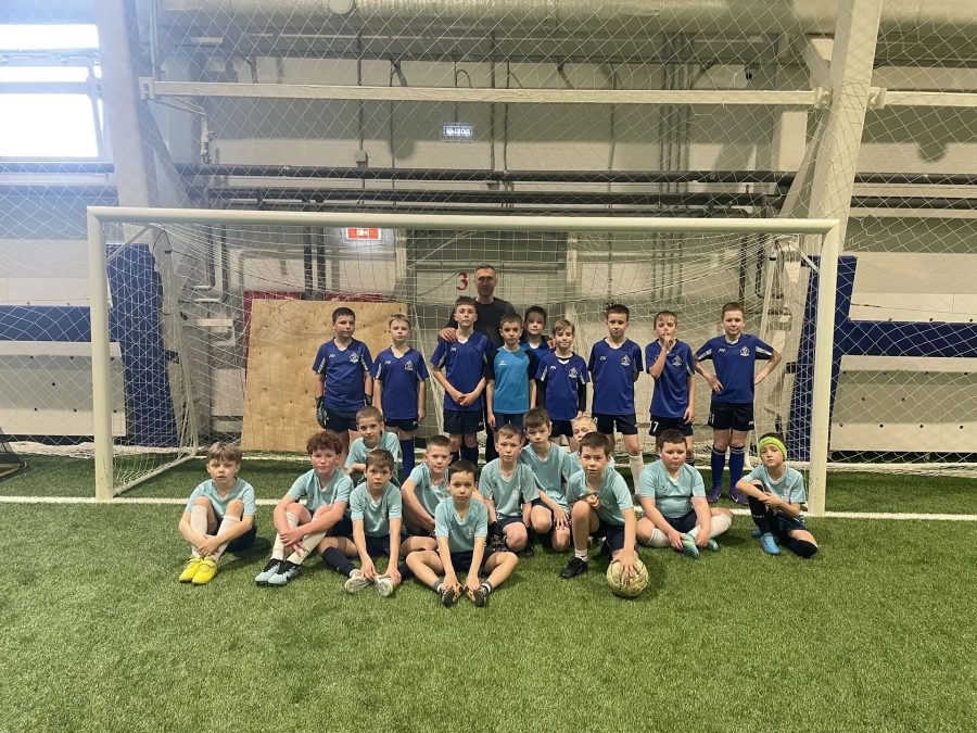 Футбольная команда спортцентра «Десна» провела товарищеские матчи с брянским «Динамо»