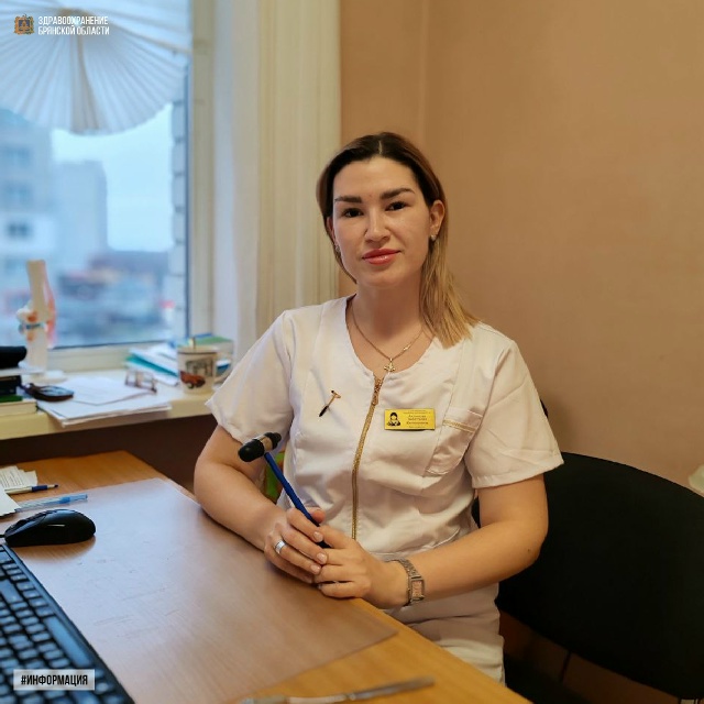 В Брянской городской больнице №2 работает детский невролог Анастасия Антонова