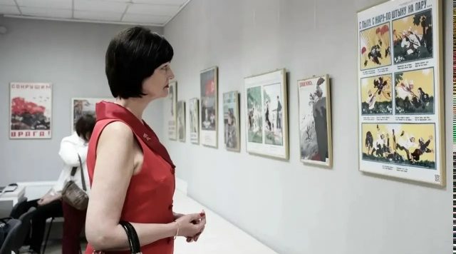 В Русском доме в Гомеле открылась уникальная выставка «Наследникам Победы!».