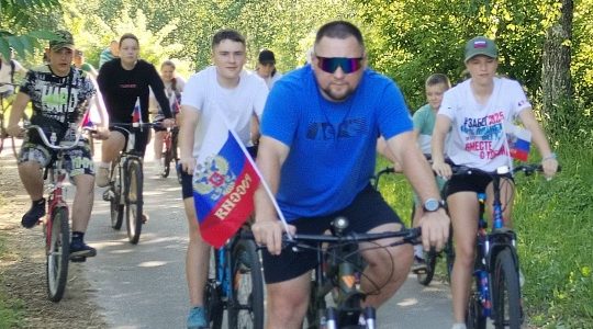 Жители Речицы приняли участие в велопробеге в честь Дня России